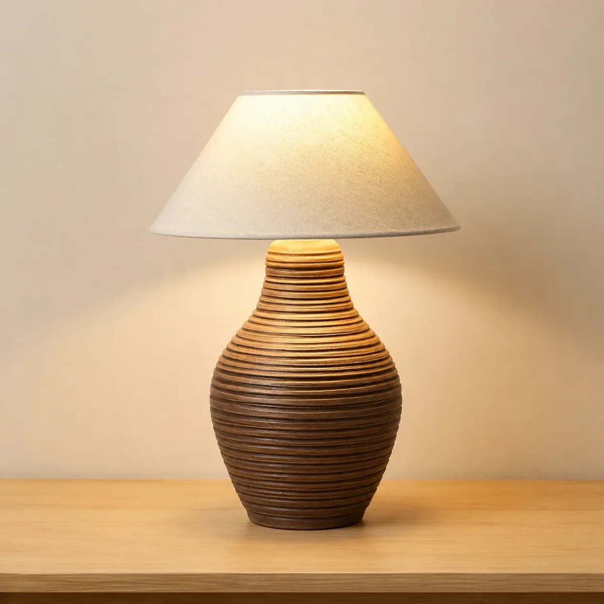 clay-standing-lamp-grooved-odecor