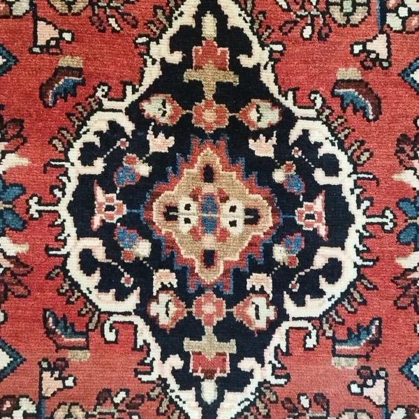 فرش کناره دستبافت همدان 3 متری با طرح سنتی